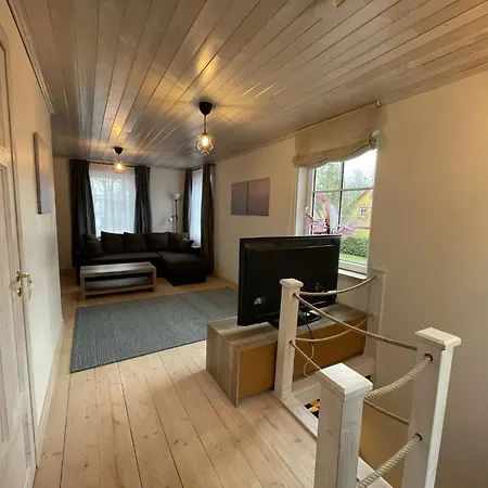 Aia Hoovimaja Parnu