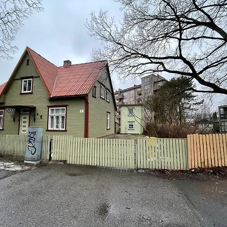Aia Hoovimaja Holiday home Parnu